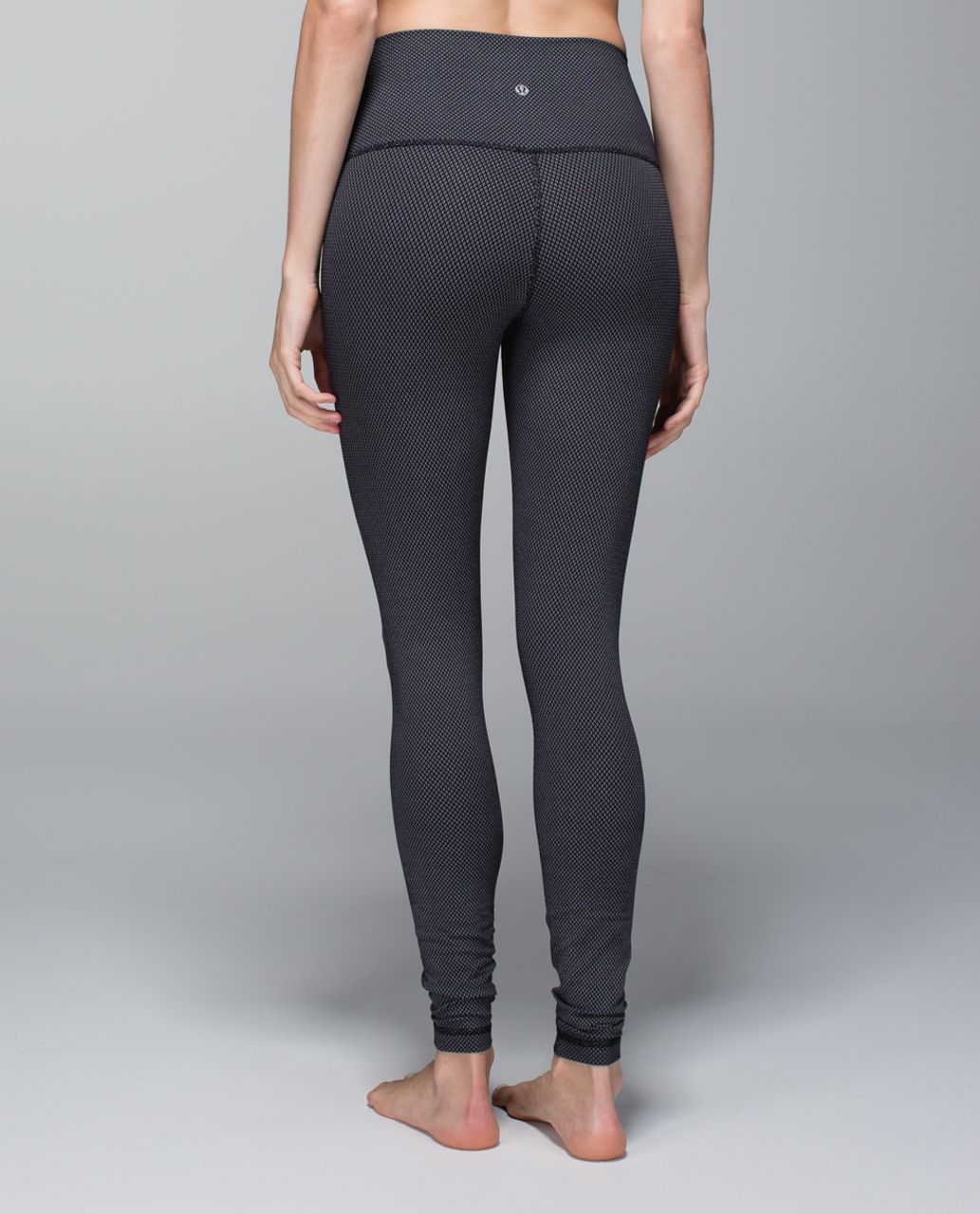 lululemon wunder under black and white