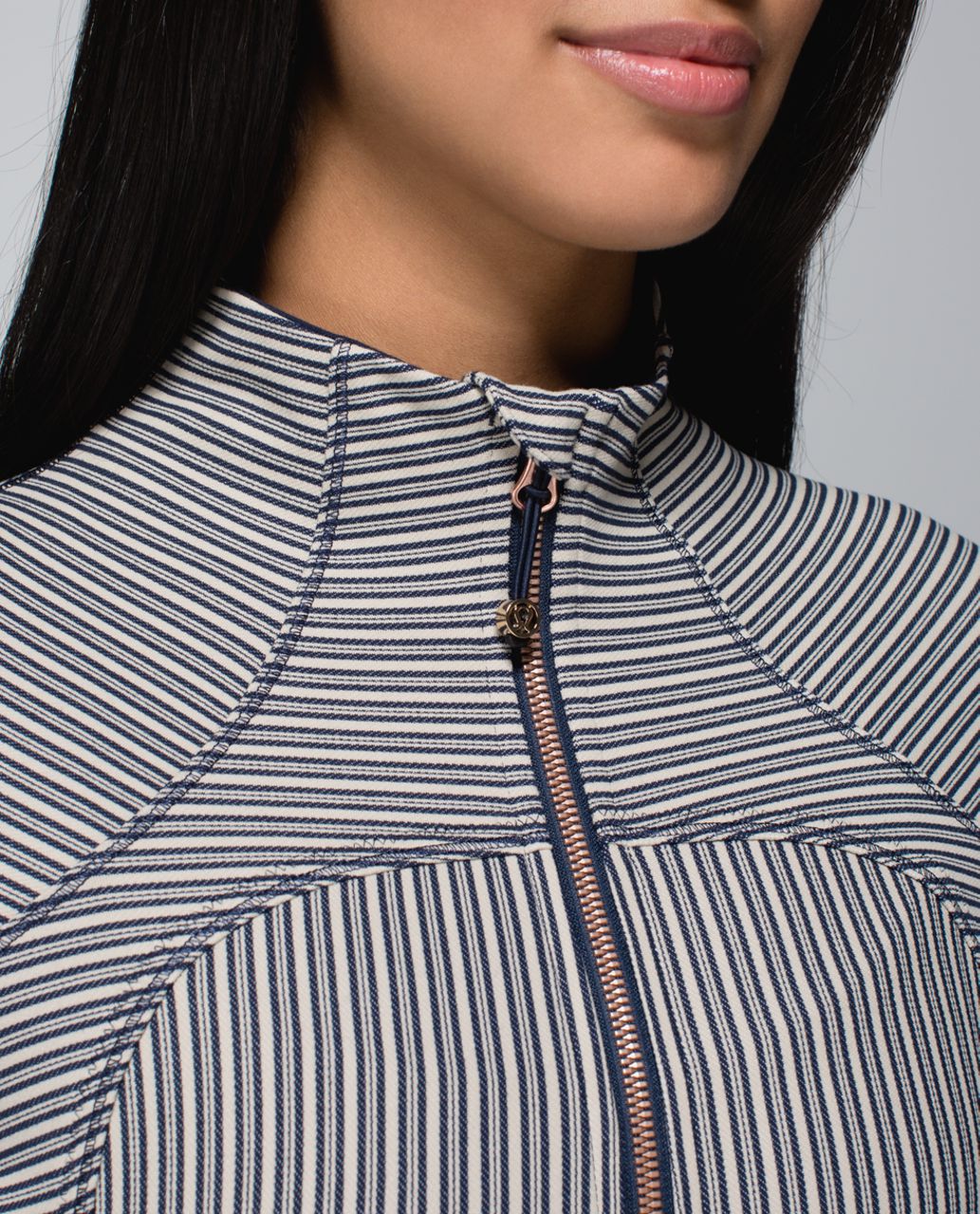 Lululemon Forme Jacket II *Textured - Pine Stripe Inkwell Mojave Tan / White / Inkwell