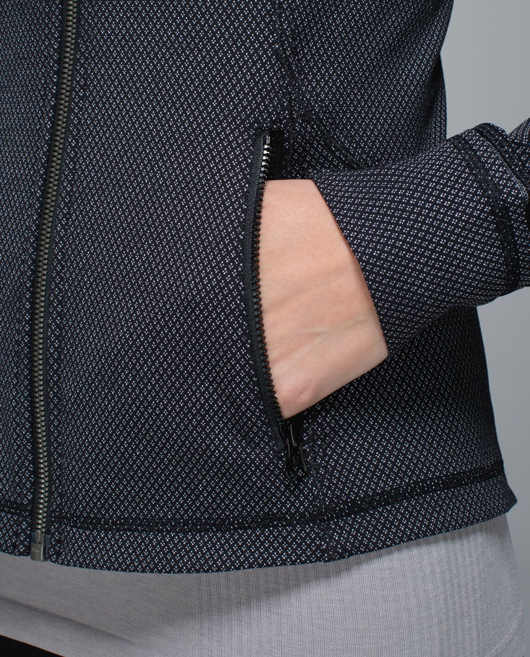 Lululemon Forme Jacket II *Textured - Diamond Dot Black White