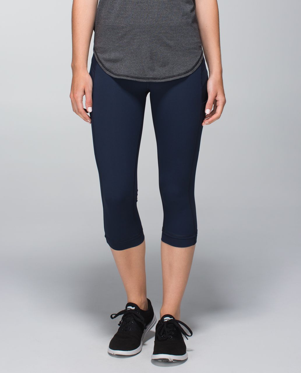 Lululemon Illumina Crop - Inkwell / Rugged Blue