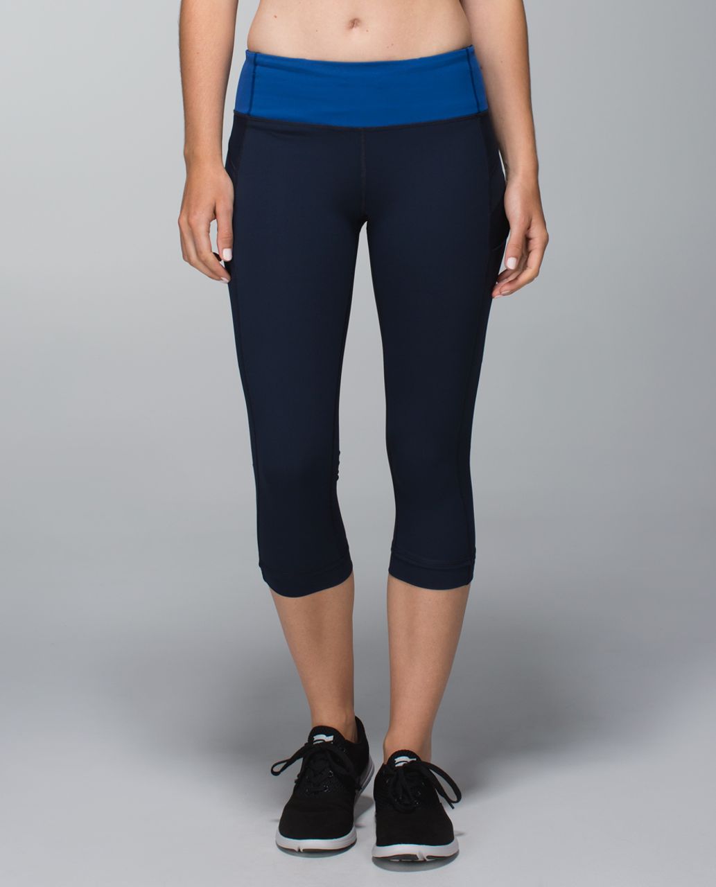 Lululemon Illumina Crop - Inkwell / Rugged Blue