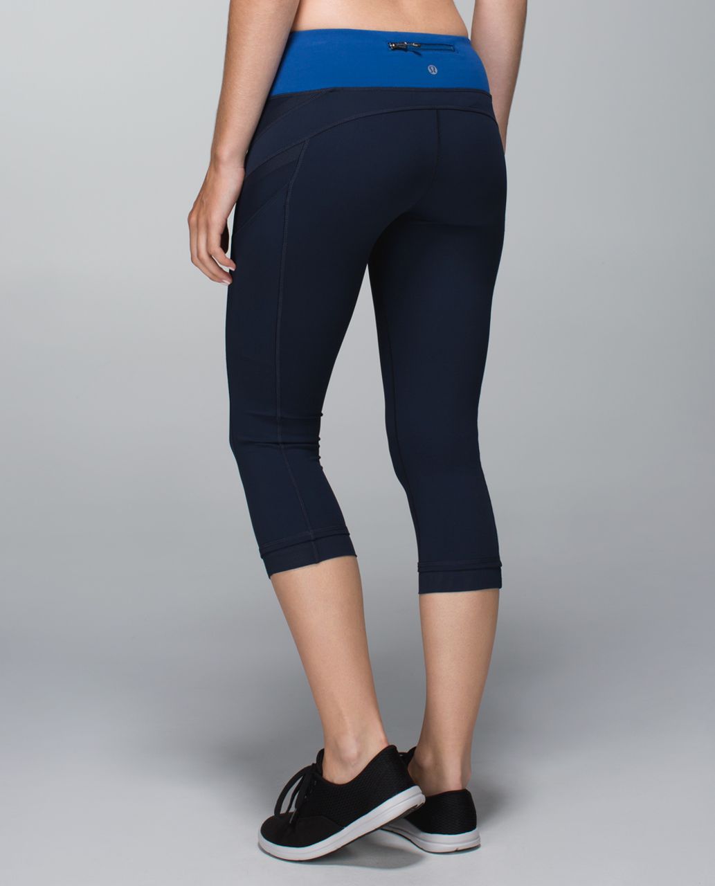 Lululemon Illumina Crop - Inkwell / Rugged Blue