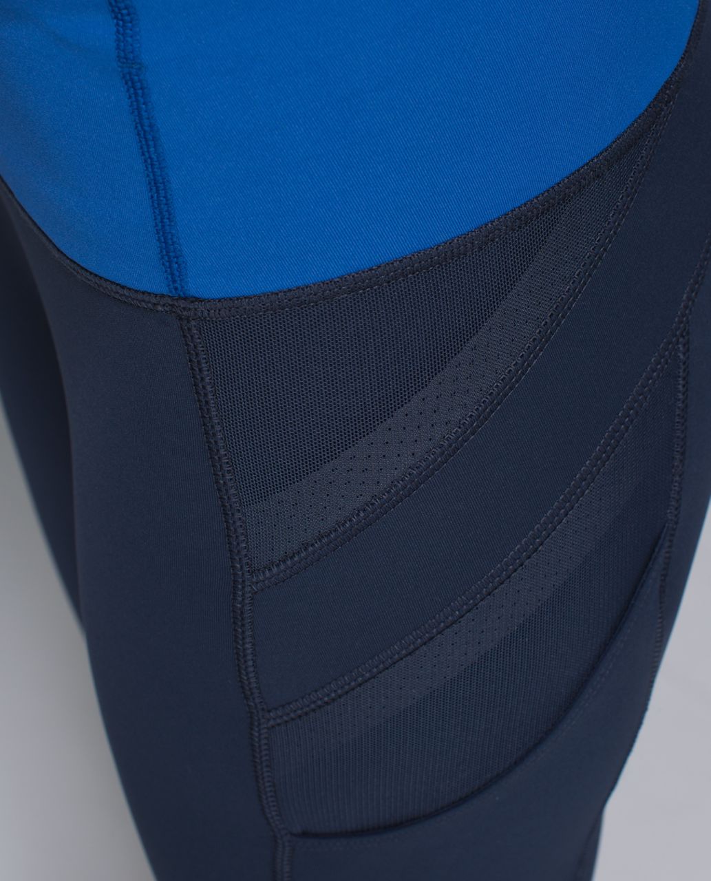 Lululemon Illumina Crop - Inkwell / Rugged Blue