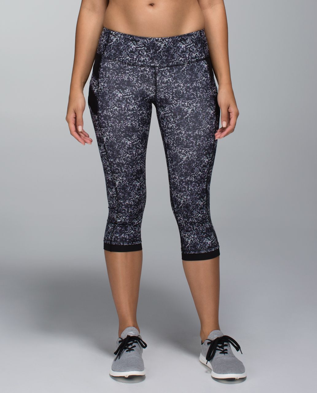 Lululemon Illumina Crop *Print - Rocky Road Sand Dune Ground / Black