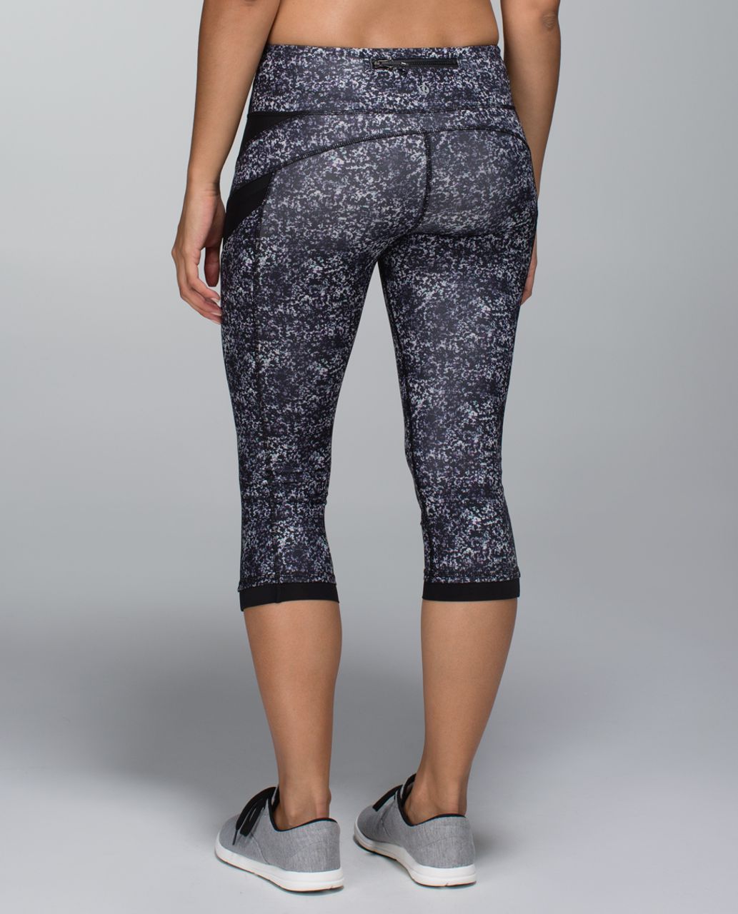 Lululemon Illumina Crop *Print - Rocky Road Sand Dune Ground / Black