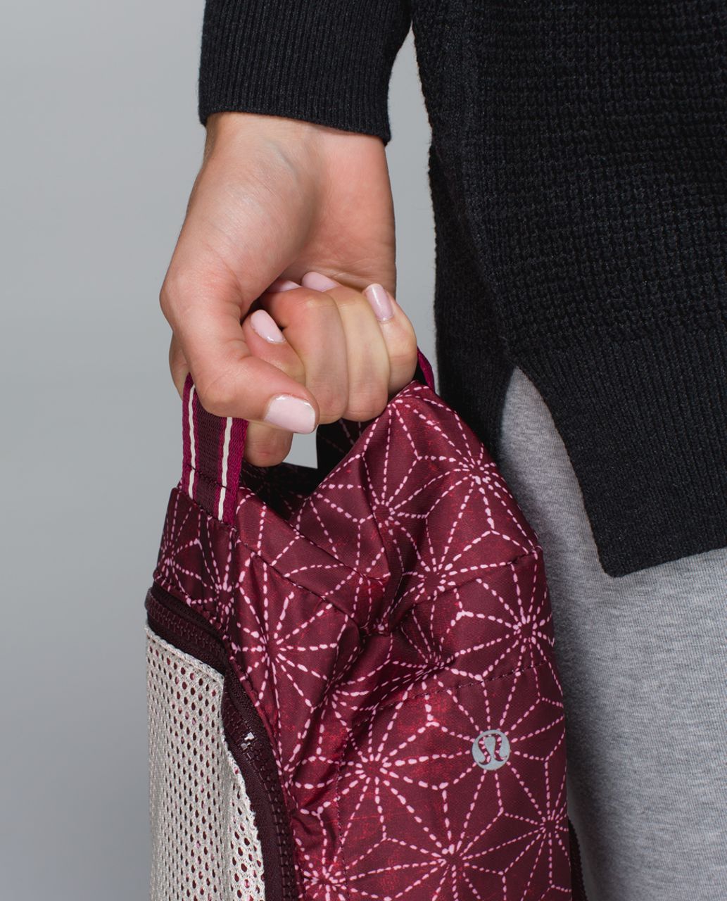 Lululemon Drishti Yoga Tote - Exploded Sachico Star Bordeaux Drama Ghost / Angel Wing