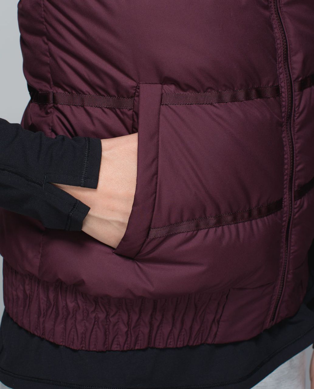 Lululemon Chilly Chill Puffy Vest - Bordeaux Drama / Gradient Dot Embossed Bordeaux Drama Rust Berry