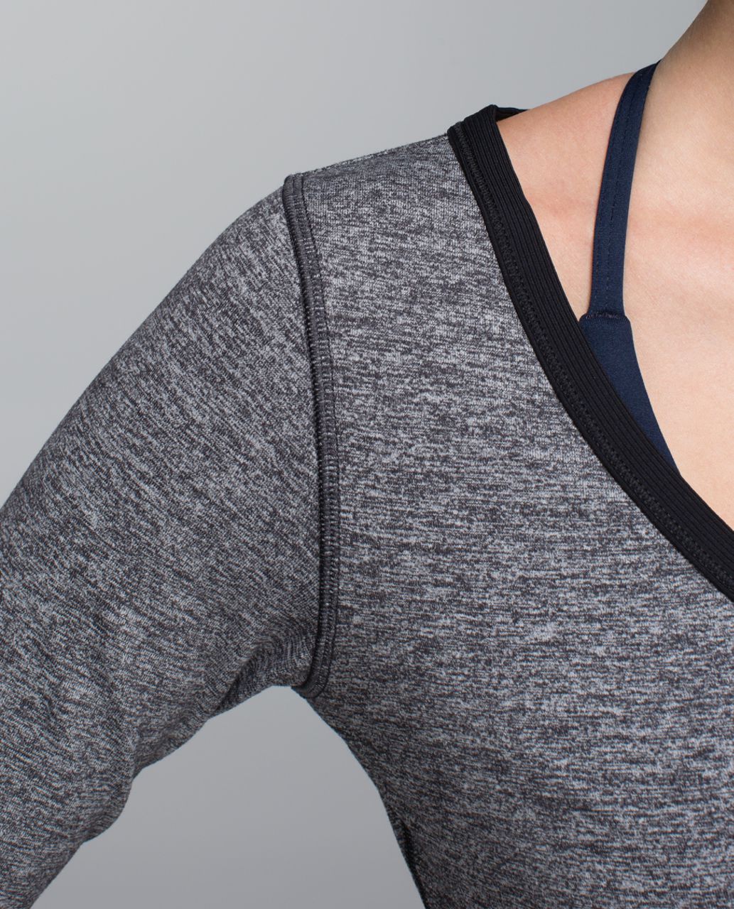 Lululemon Awesoma Henley - Heathered Black