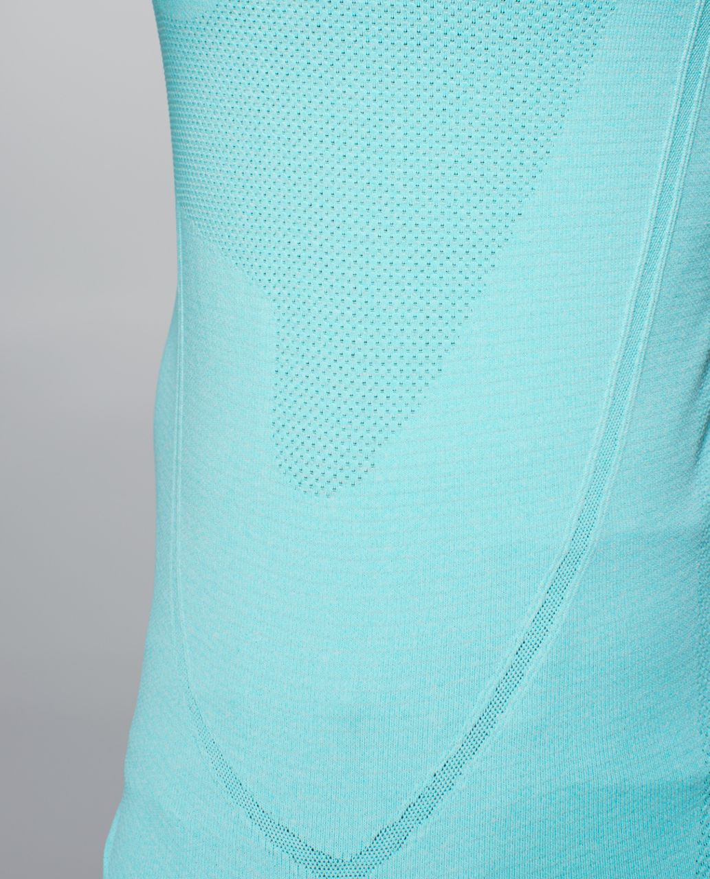 Lululemon Run:  Swiftly Tech Tank - Heathered Angel Blue