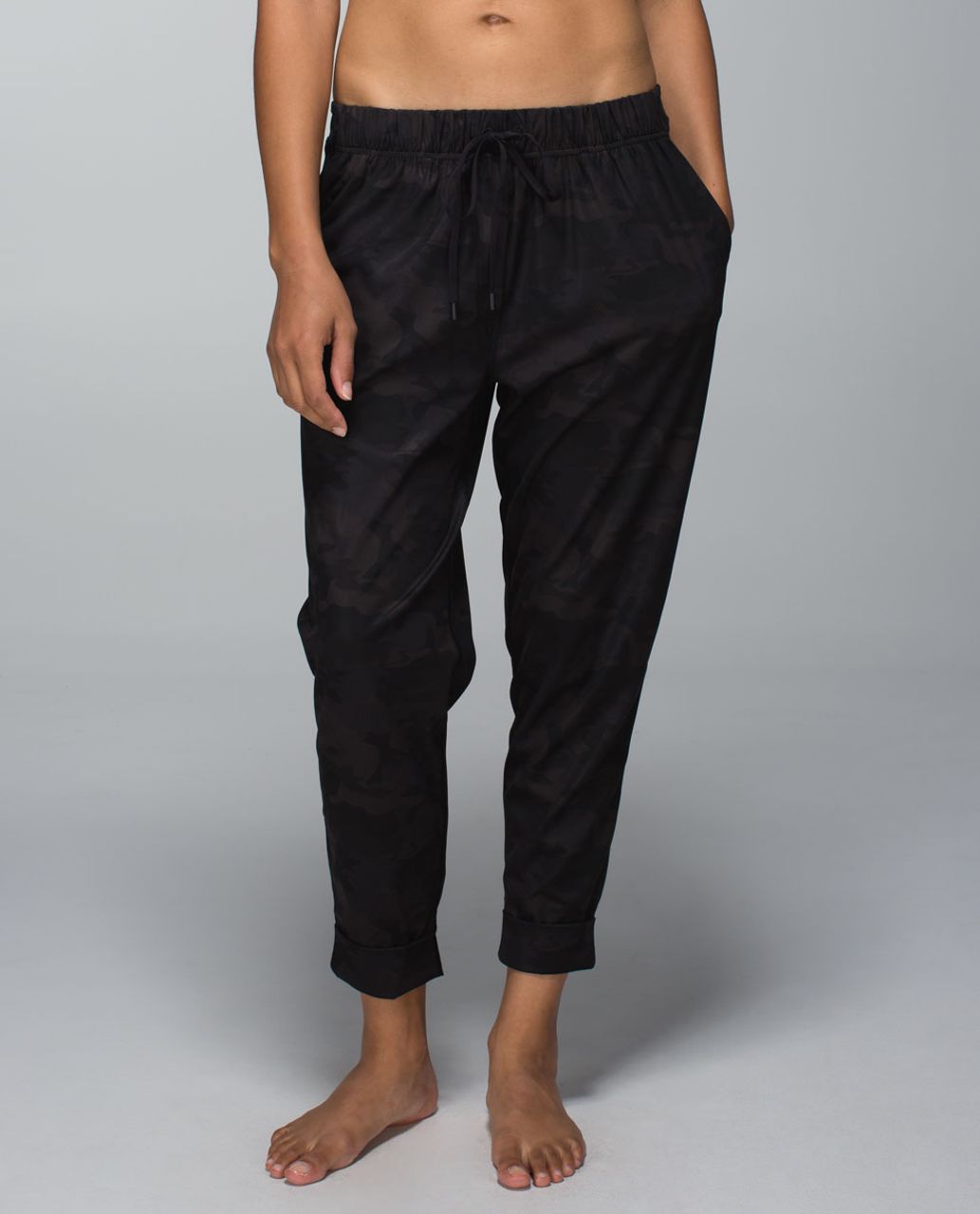 Lululemon Jet Crop *Slim Trouser - Black Cherry / Black - lulu fanatics