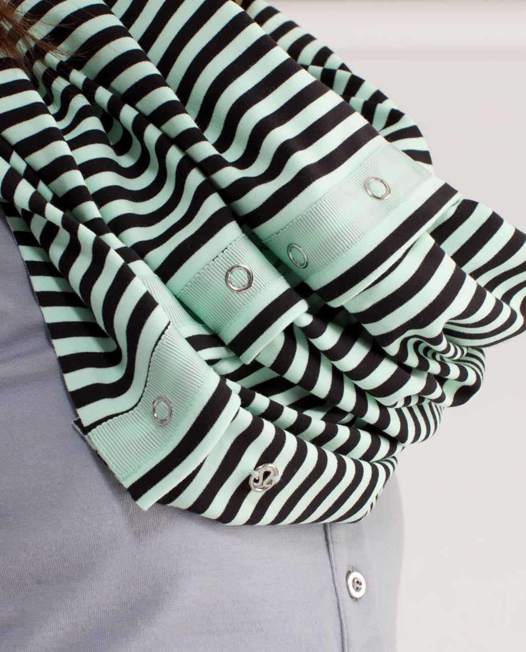 Lululemon Vinyasa Scarf *Rulu - Classic Stripe Mint Moment Black