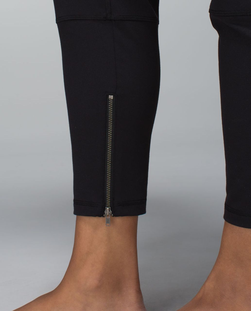 Lululemon Om & Roam Untight Tight - Black