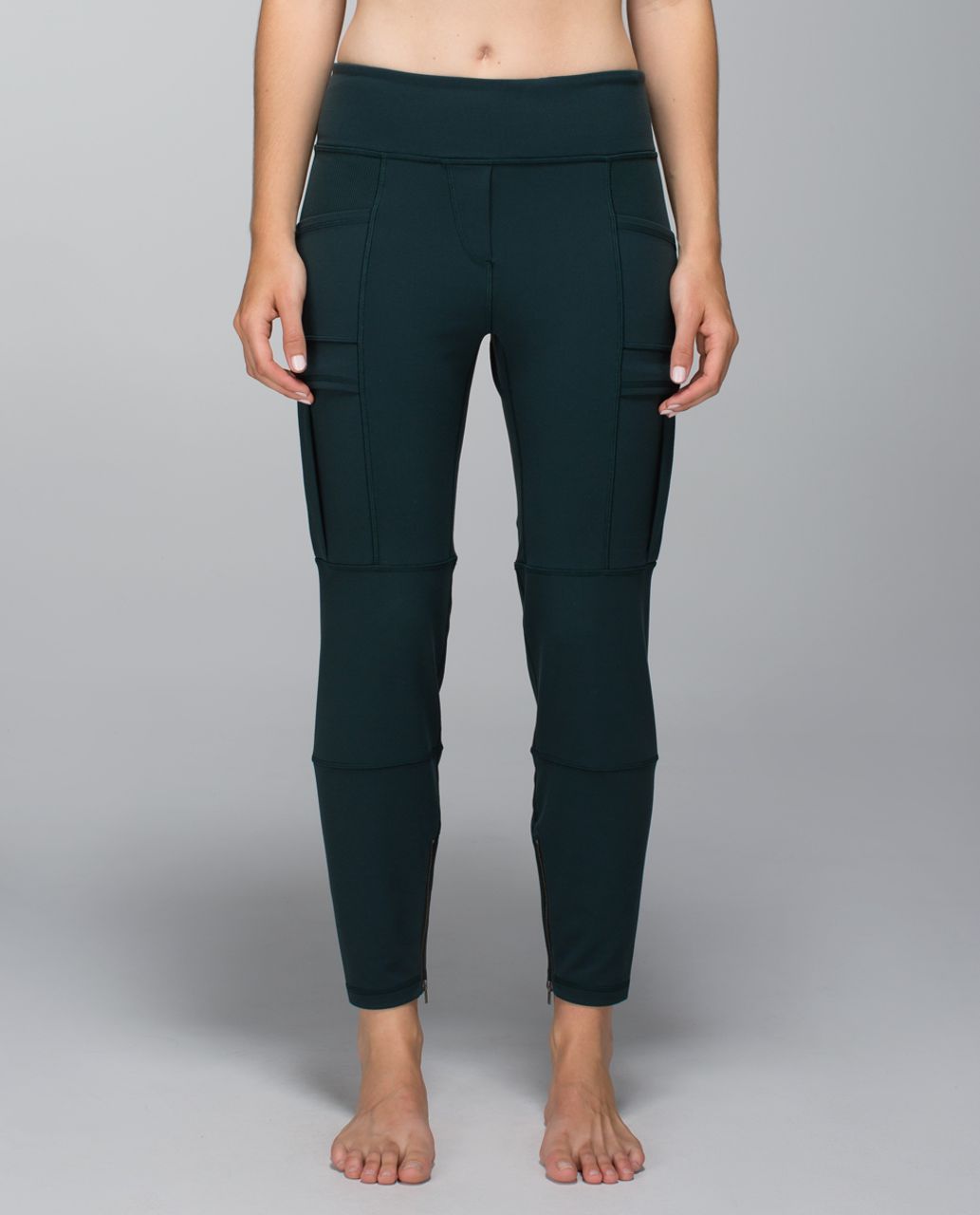 Lululemon Om & Roam Untight Tight - Fuel Green