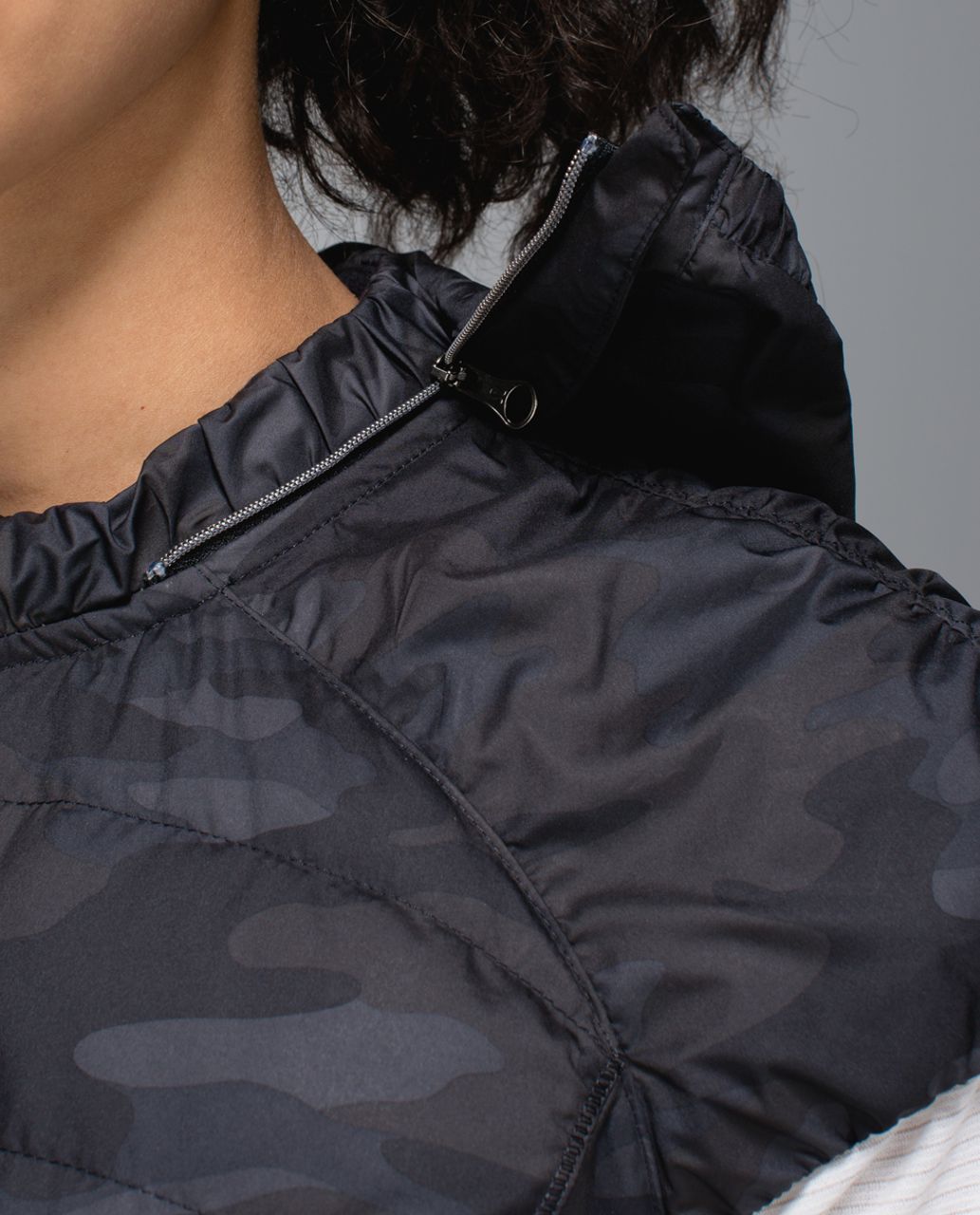 Lululemon Spring Fling Puffy Vest - Lotus Camo Black