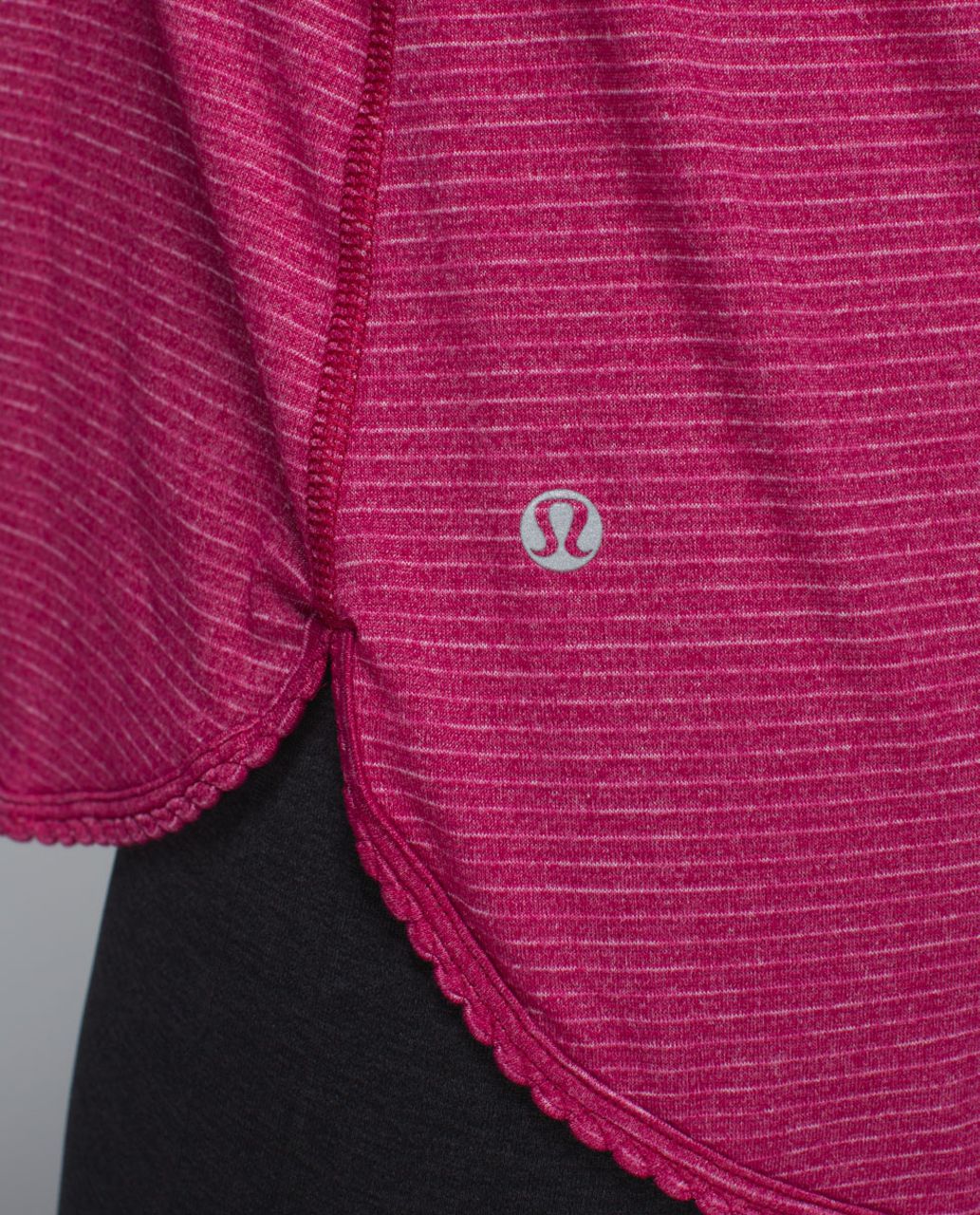 Lululemon 105 F Singlet - Heathered Bumble Berry