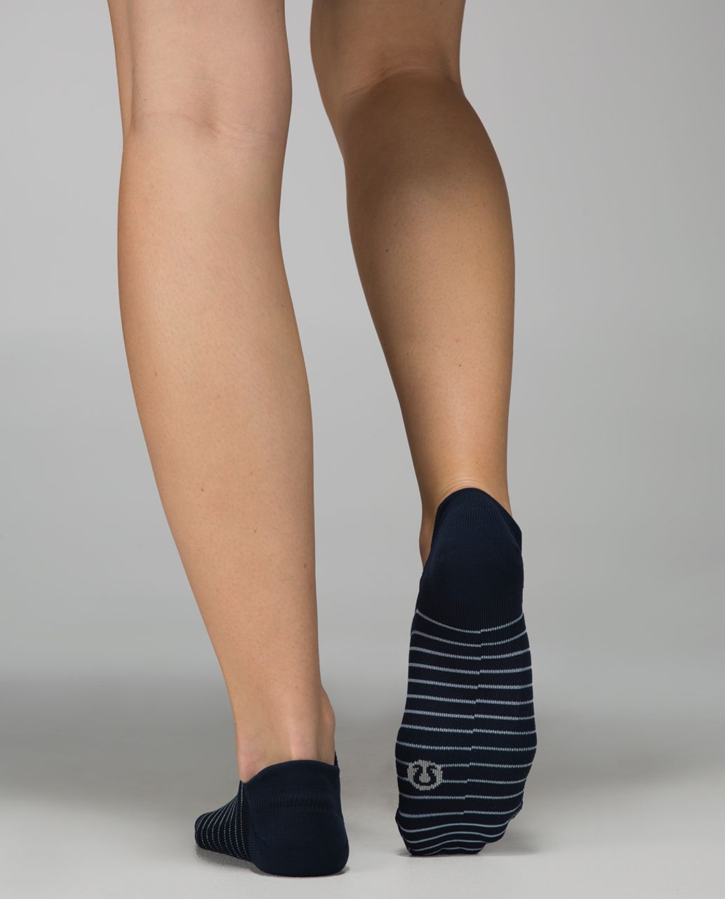 Lululemon Women's Ultimate No Show Run Sock *Ergo Toes - 2x8 Stripe Inkwell