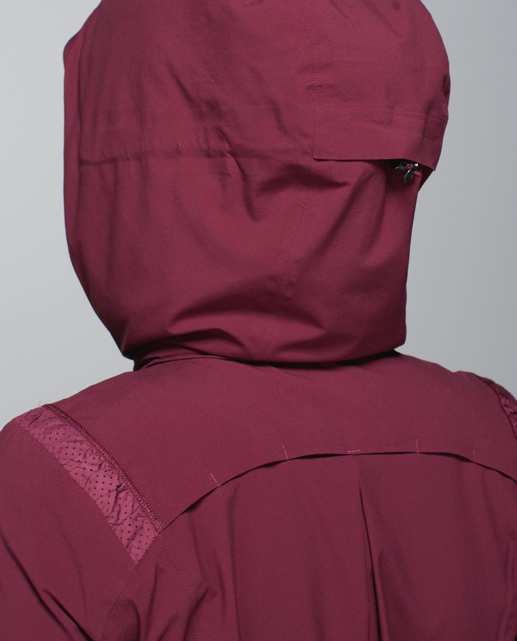 Lululemon Rain Runner Jacket - Rust Berry