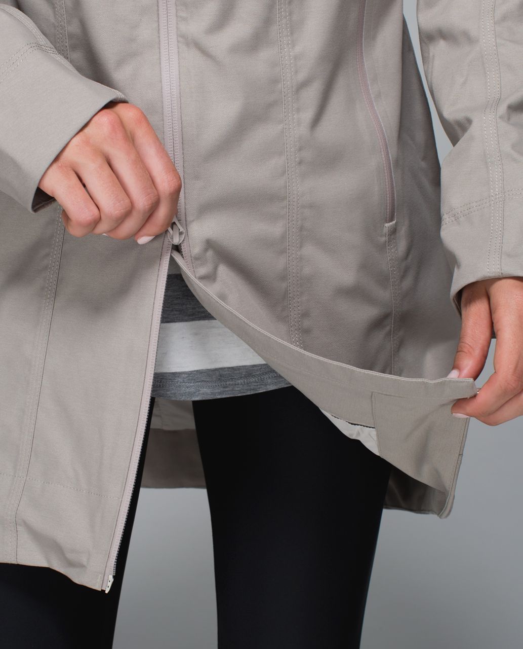 Lululemon Right As Rain Jacket - Heathered Storm Grey