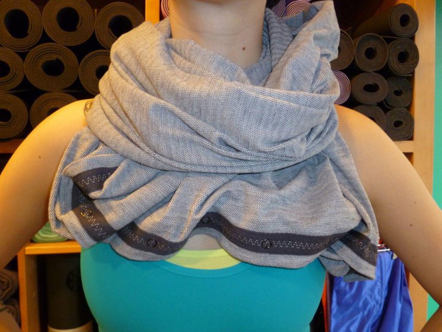 Lululemon Vinyasa Scarf - Silver Spoon Pique 