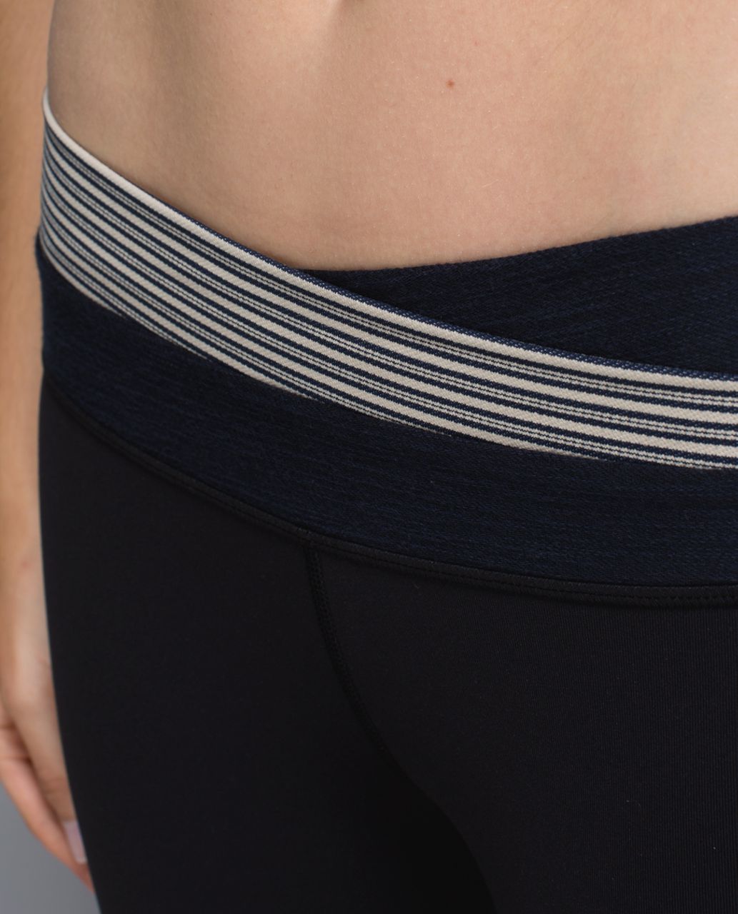 Lululemon Astro Pant *Full-On Luon (Regular) - Black / Inkwell / Pine Stripe Inkwell Mojave Tan / White