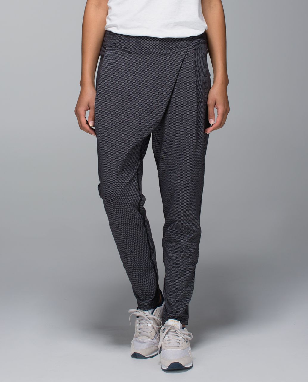 Lululemon Yogini Trouser Pant *Printed - Diamond Dot Black White / Black