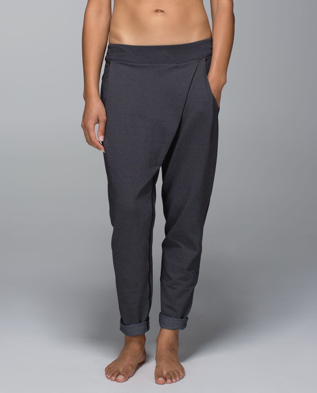 Lululemon Yogini Trouser Pant *Printed - Diamond Dot Black White / Black