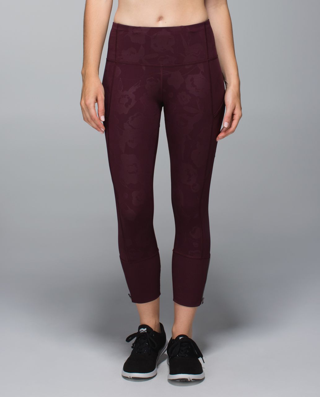 Lululemon Rebel Runner Crop *Full-On Luxtreme (Print) - Flat Inky Floral Embossed Bordeaux Drama / Bordeaux Drama