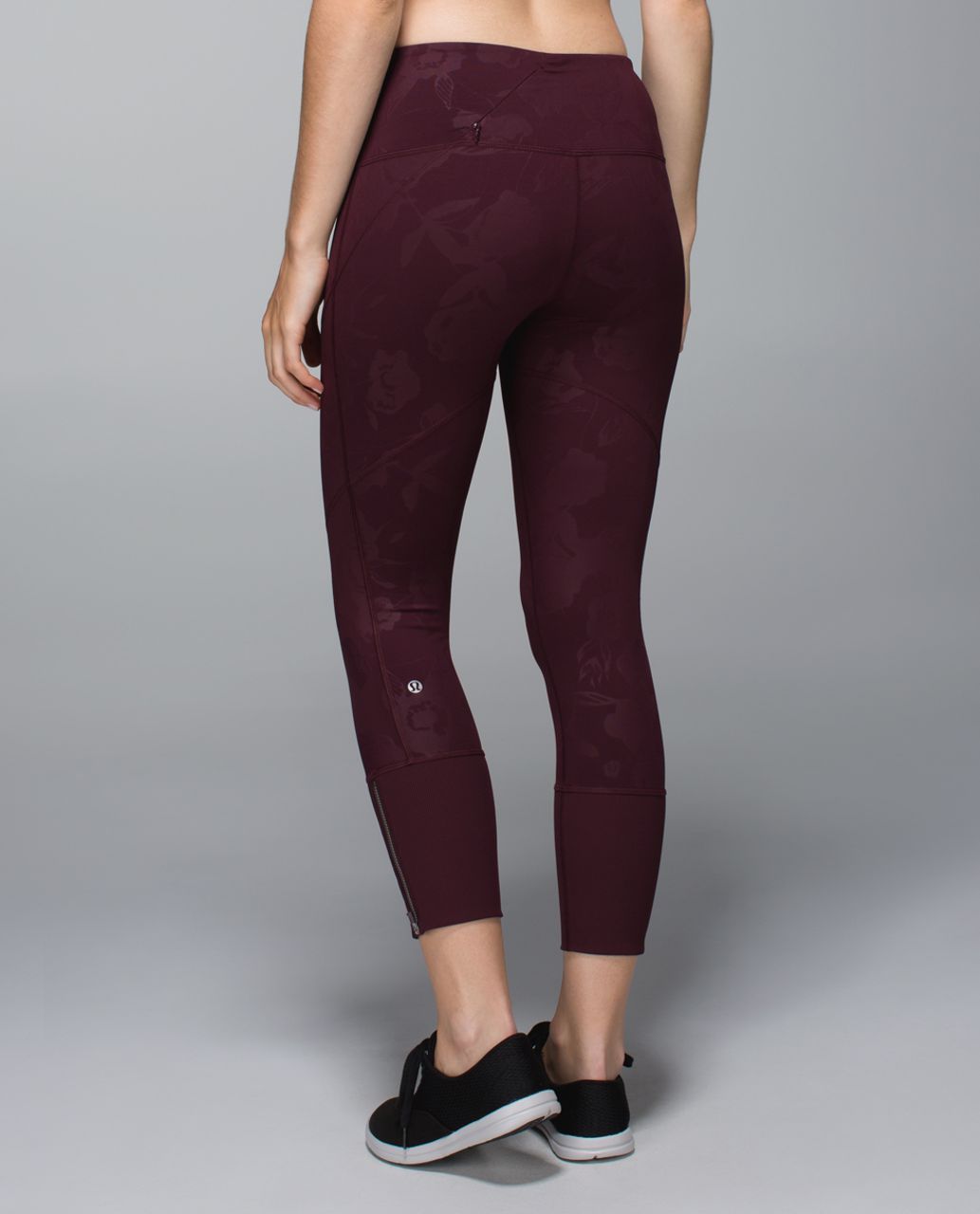 Lululemon Rebel Runner Crop *Full-On Luxtreme (Print) - Flat Inky Floral Embossed Bordeaux Drama / Bordeaux Drama