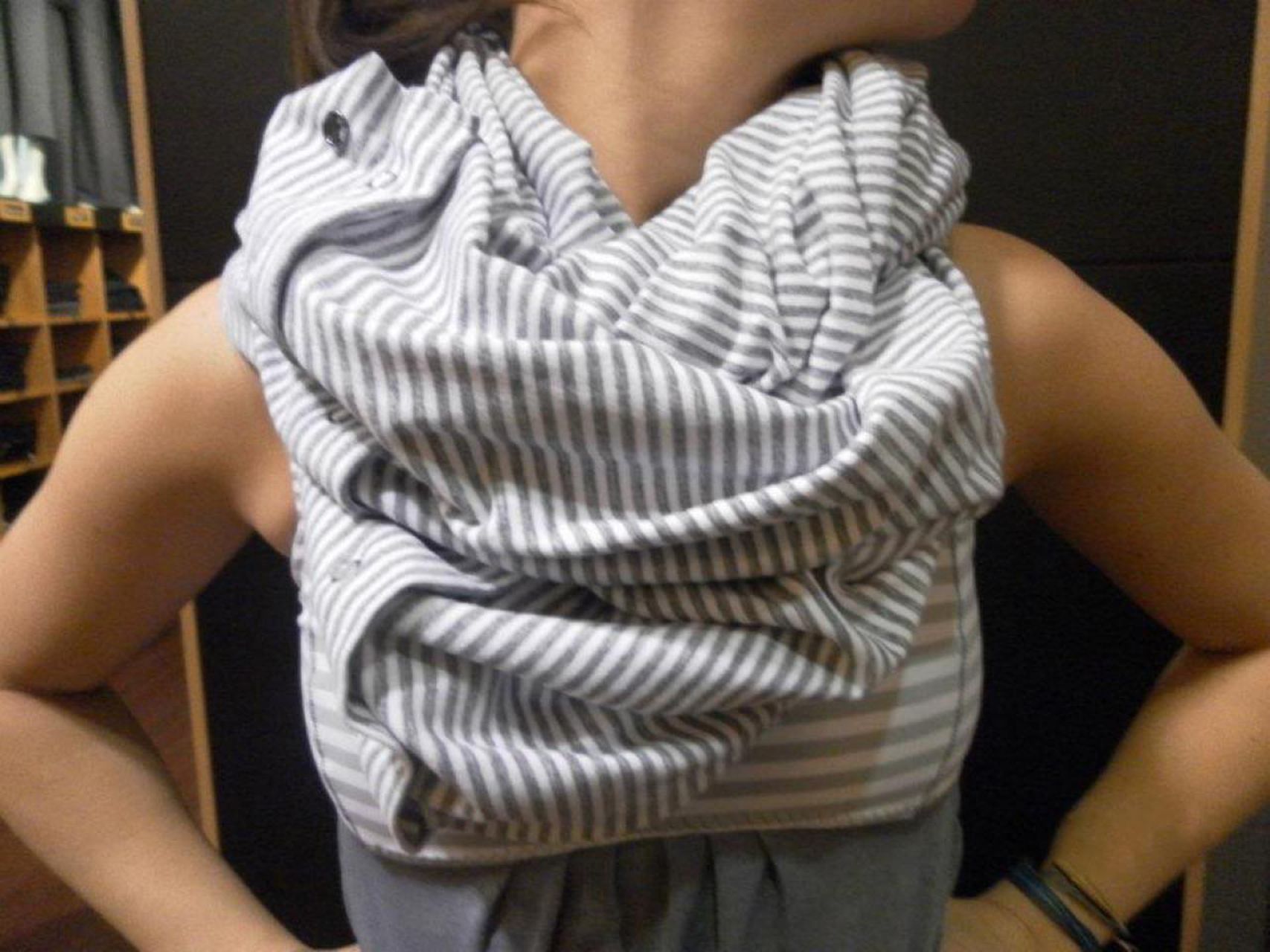 Lululemon Vinyasa Scarf - Silver Spoon Stripe 