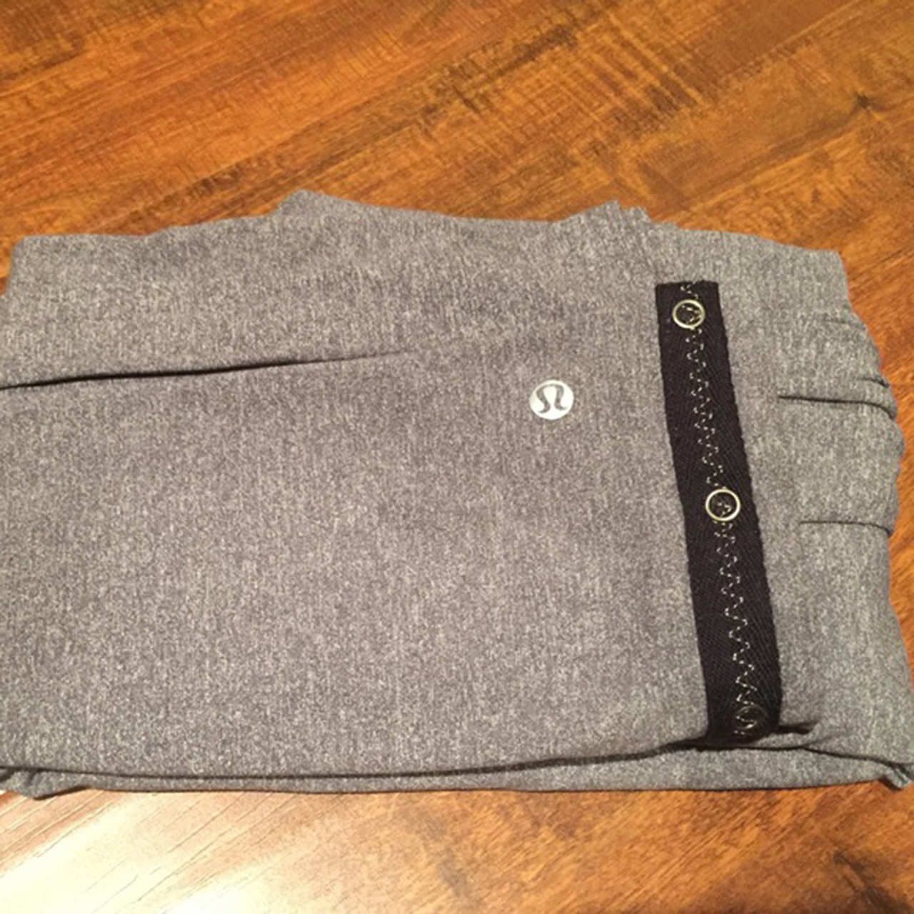 Lululemon Vinyasa Scarf - Static Coal (First Release)