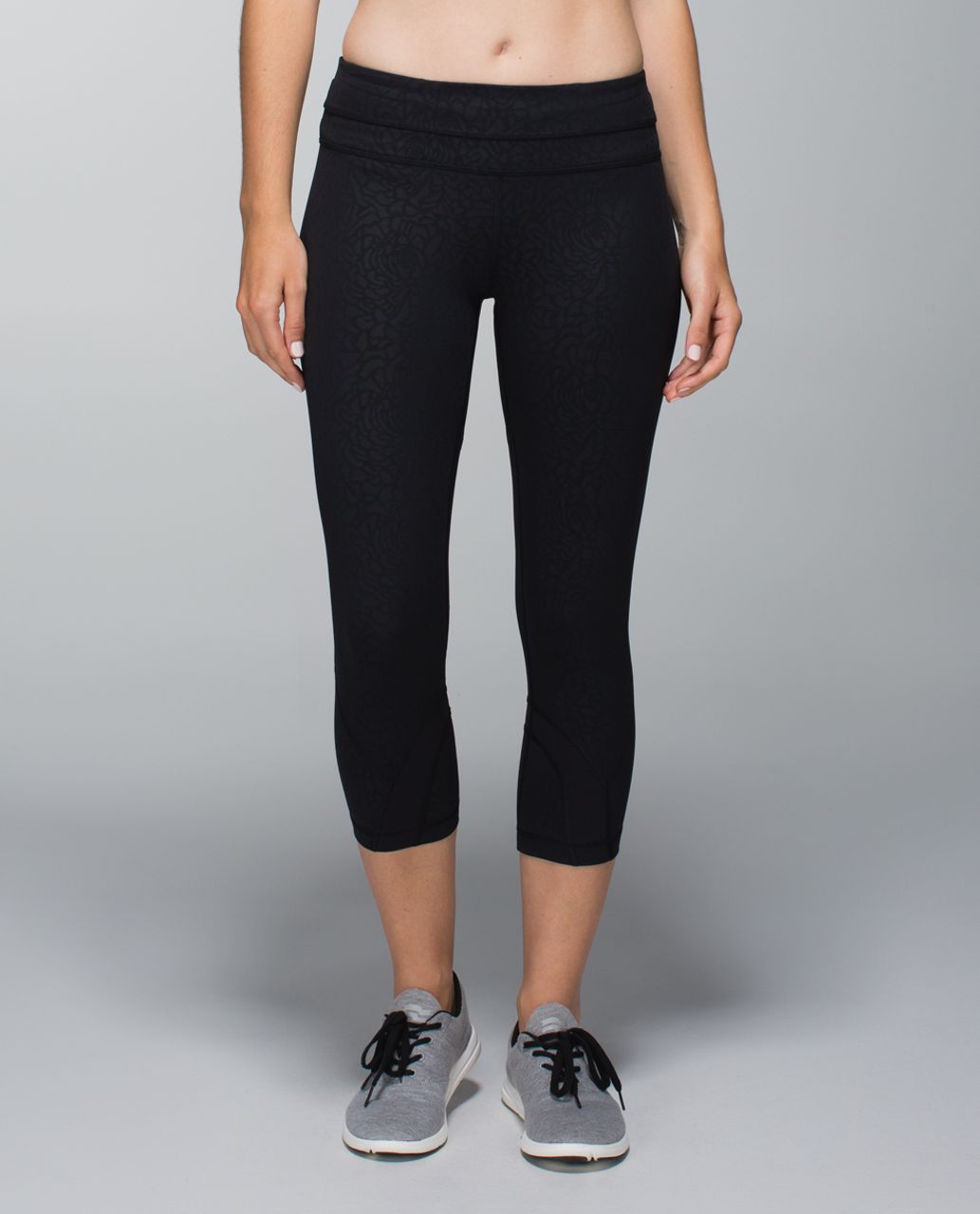 Lululemon Women's Size 6 Run Inspire Crop Leggings Black Pink Zip Pocket