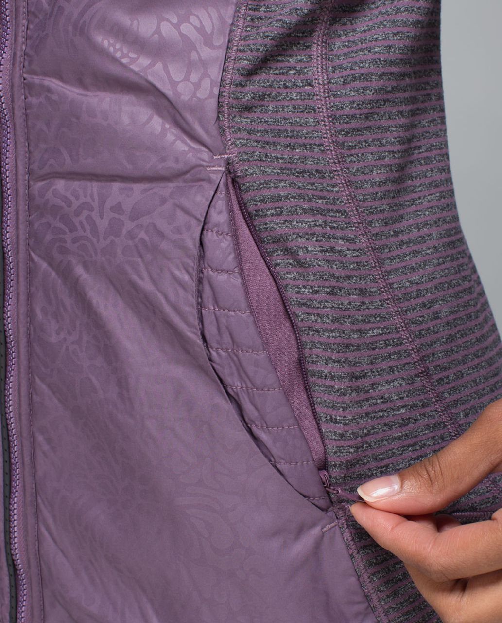 Lululemon Rebel Runner Jacket - Petal Camo Embossed Purple Fog / Hyper Stripe Purple Fog Heathered Black / Purple Fog