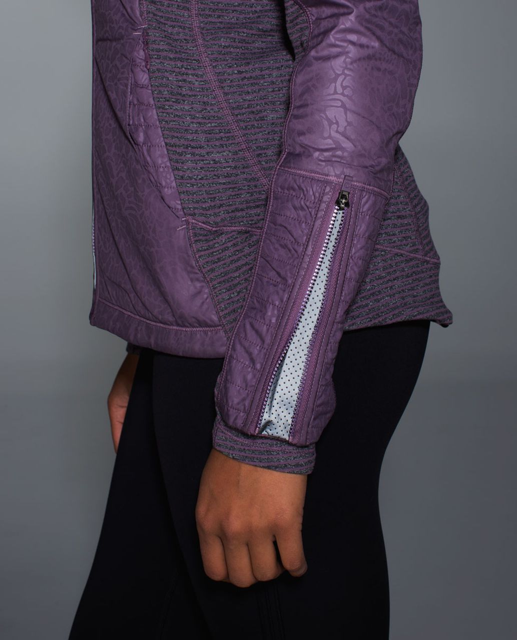 Lululemon Rebel Runner Jacket - Petal Camo Embossed Purple Fog / Hyper Stripe Purple Fog Heathered Black / Purple Fog