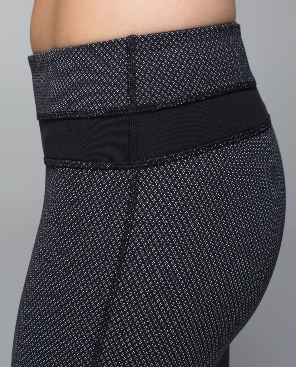 Lululemon Wunder Groove Pant *Full-On Luon - Diamond Dot Black White / Black