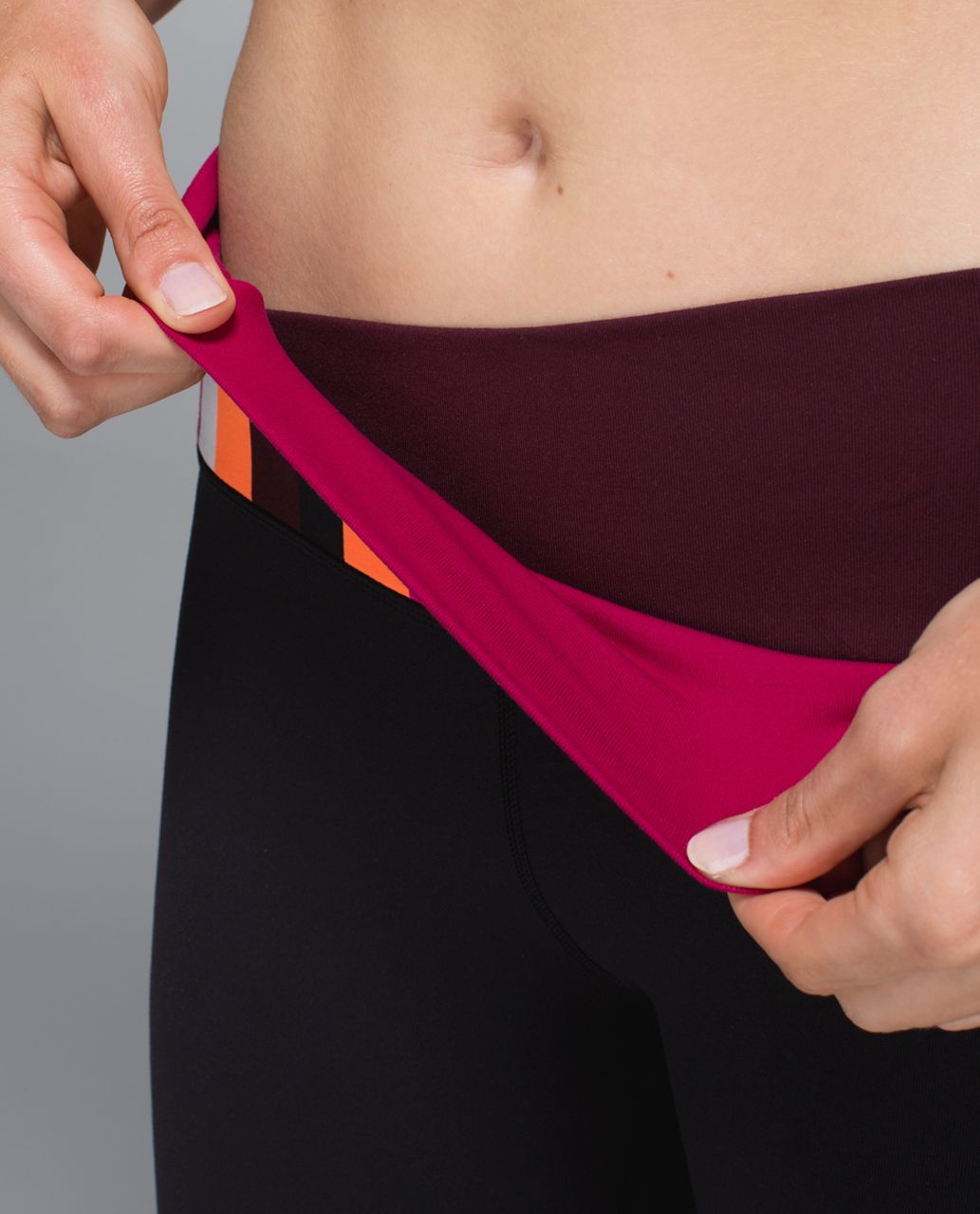 Lululemon Astro Wunder Under Crop II - Black / Bordeaux Drama / Bumble Berry