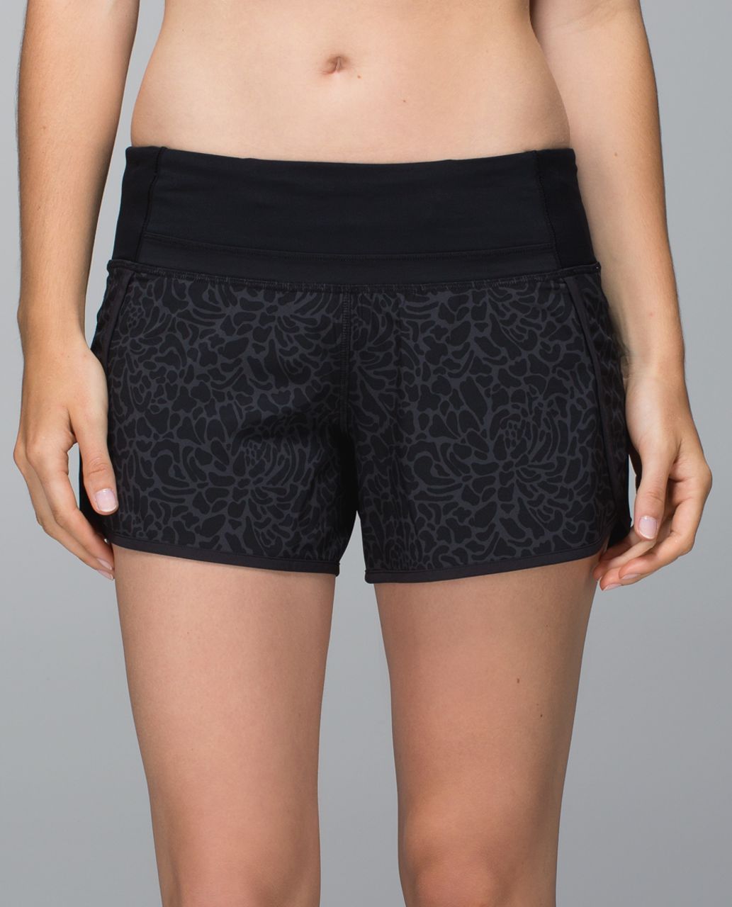 Lululemon Run Times Short *4-way Stretch - Petal Camo Printed Black Deep Coal / Black