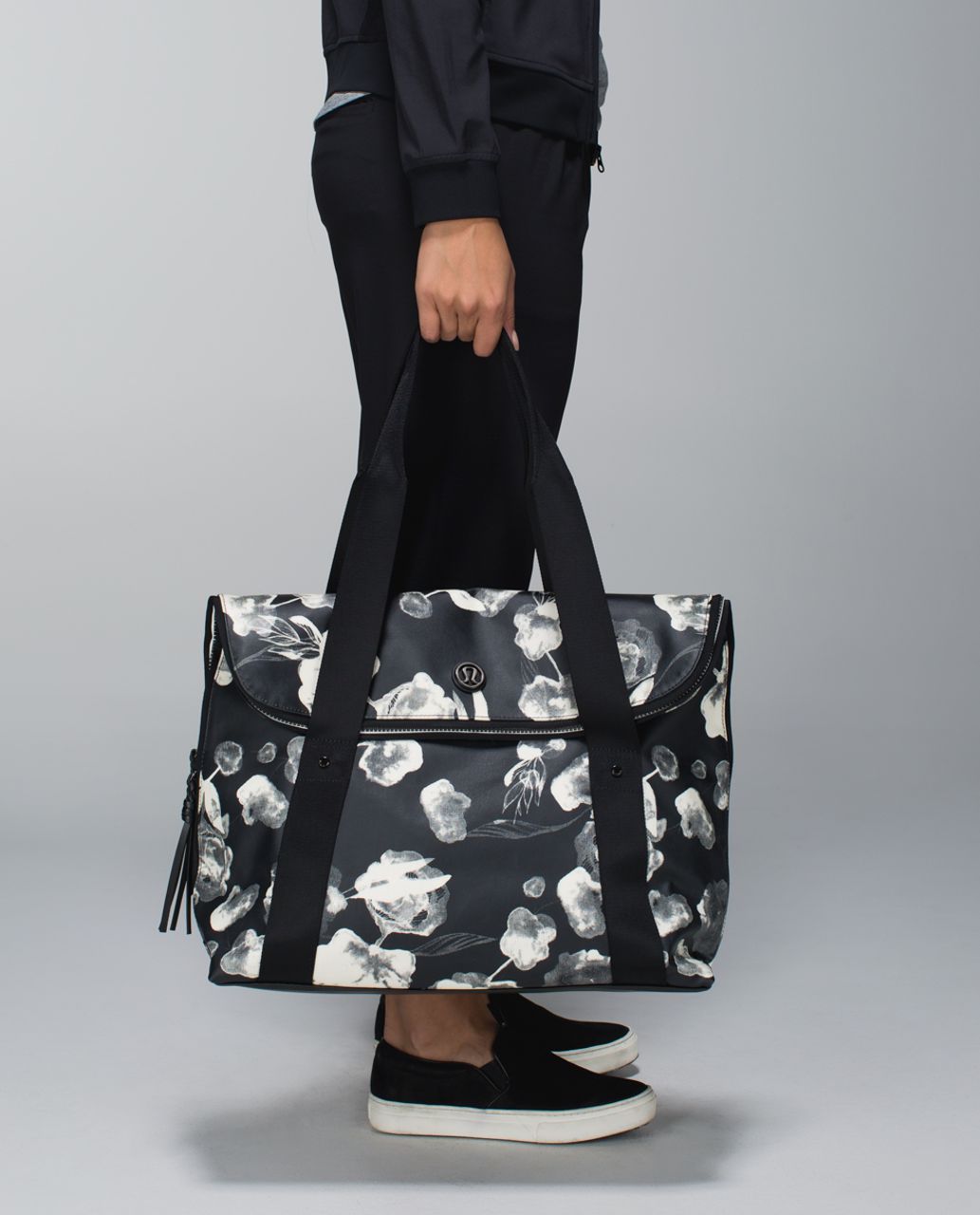 Lululemon Flowin' With My Omies Tote - Inky Floral Black Ghost / Black