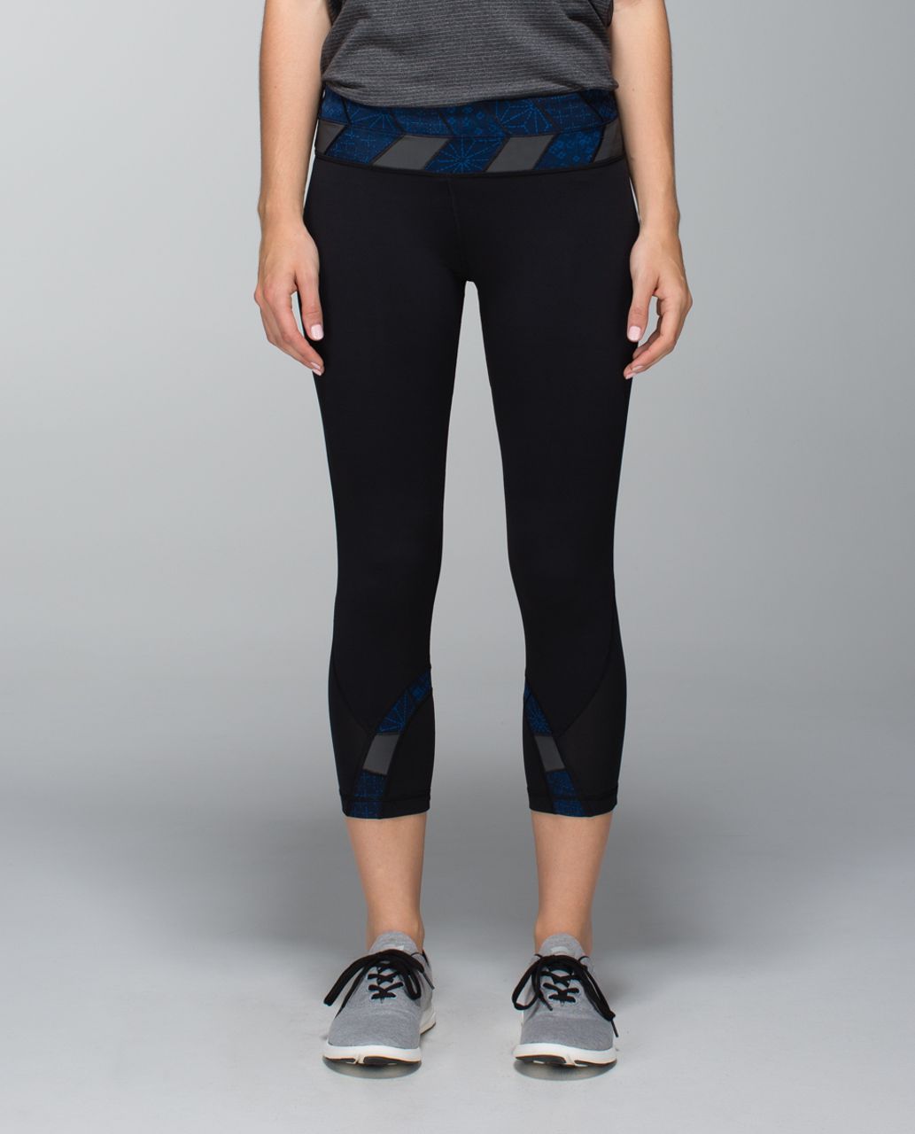 Lululemon Run Inspire Crop II Sashiko Reflective Black Mesh Blue Hyper  Legging