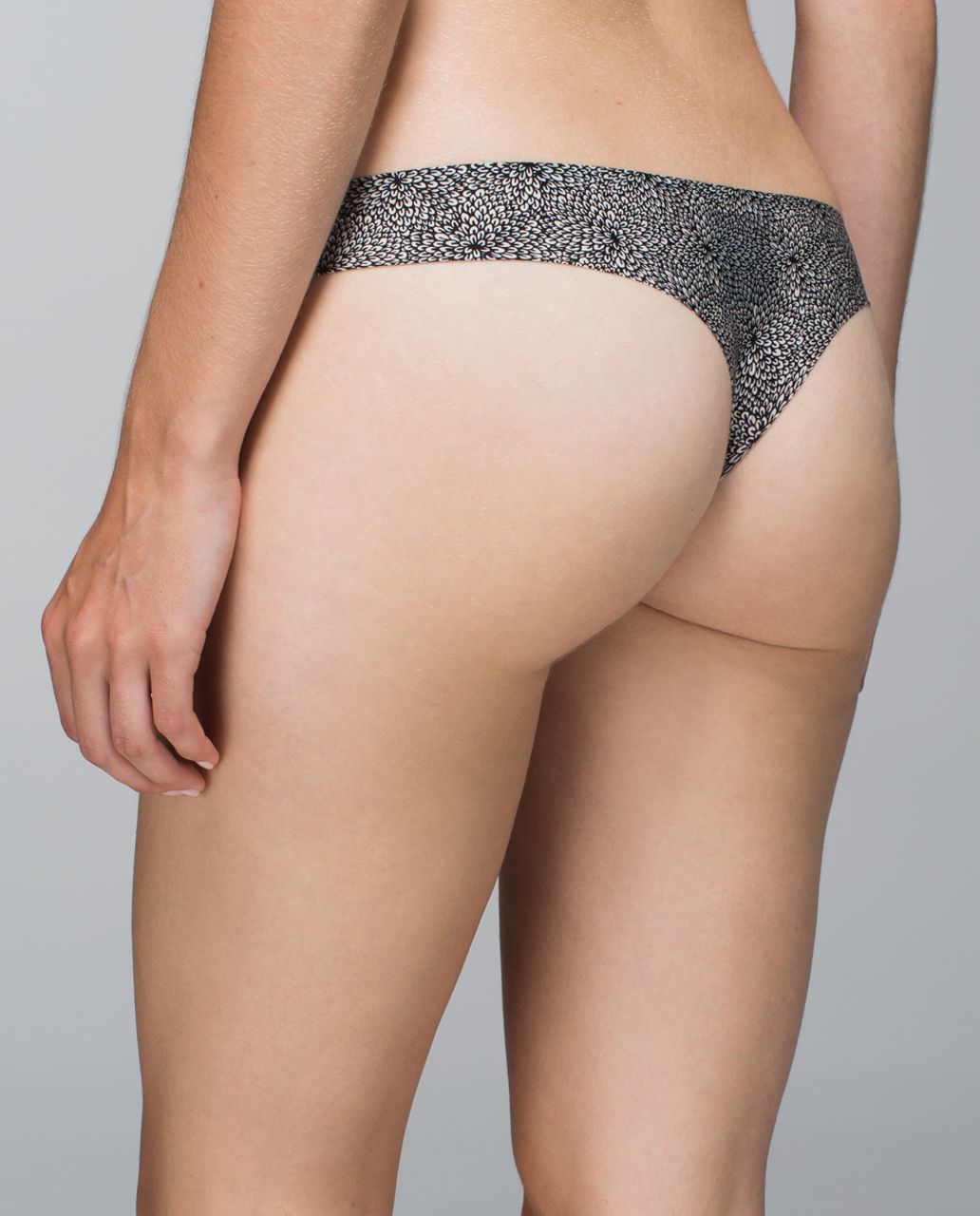 Lululemon Mula Bandhawear Thong - Plush Petal Black Ghost