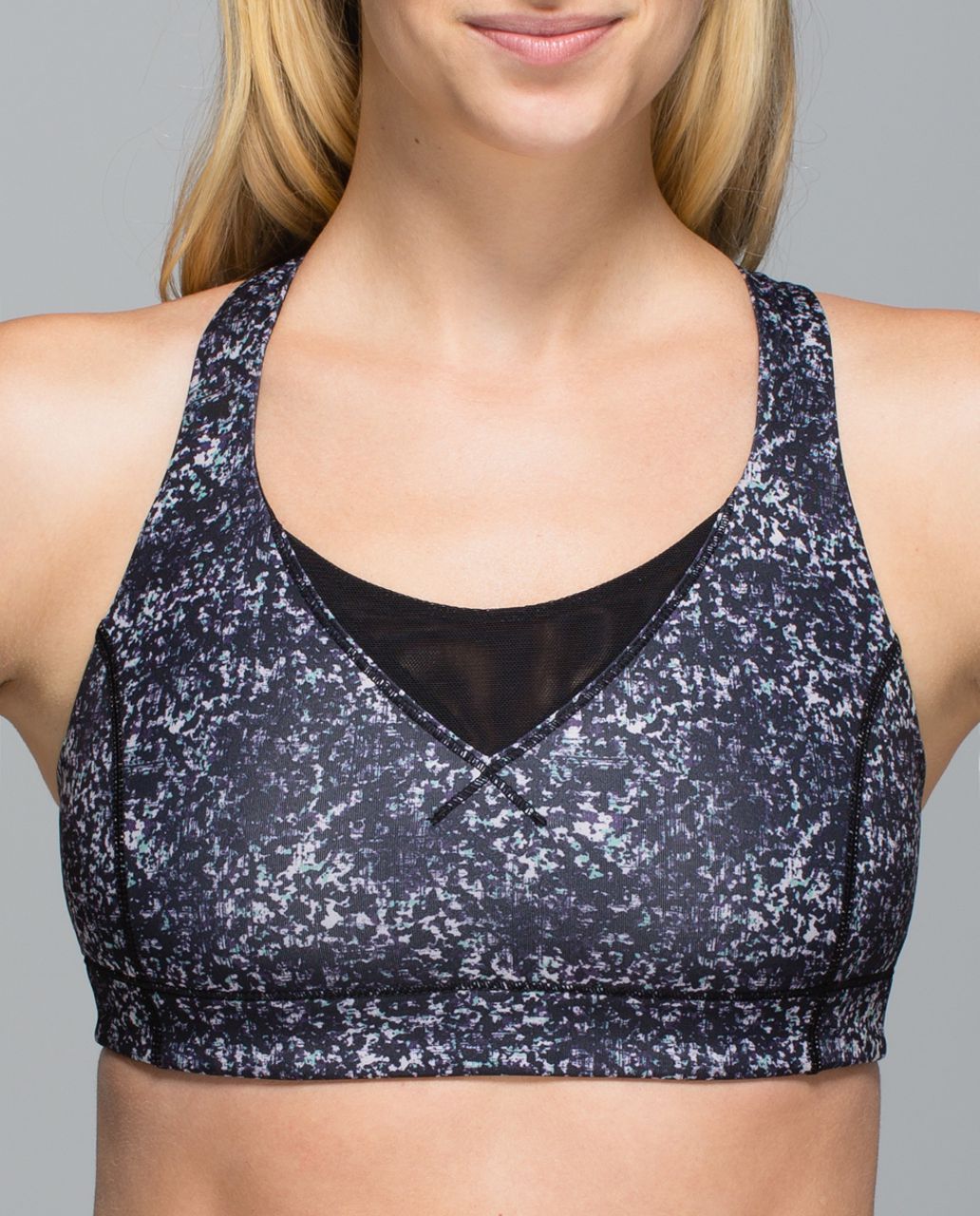 Lululemon In A Flash Bra - Rocky Road Sand Dune Ground / Black