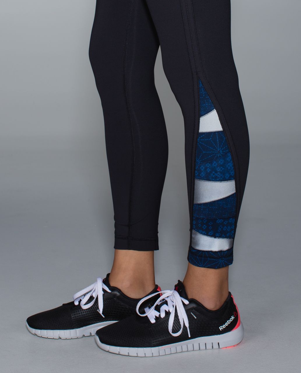 Lululemon Run:  Pace Tight *Sashiko - Black / Fa14 Quilt 21