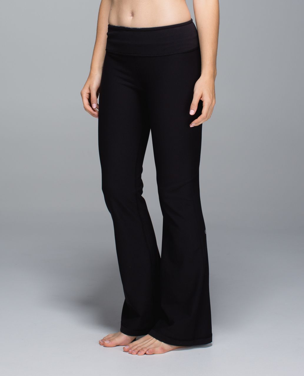 Lululemon Groove Pant *Full-On Luon (Regular) - Black / Manifesto Script Black Ghost / Toothpaste