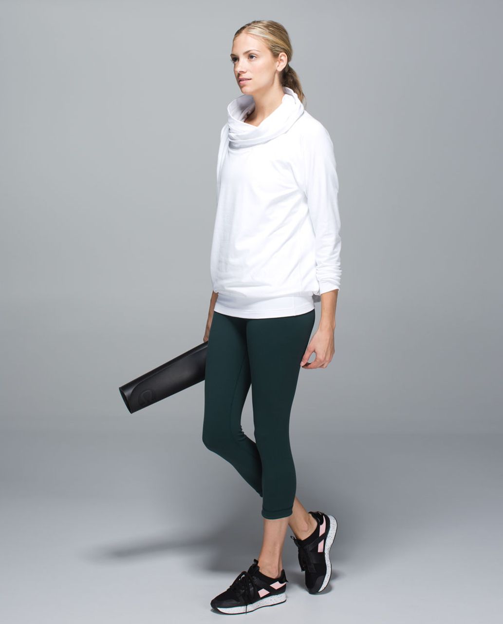 Lululemon Wunder Under Crop (Reversible) - Fuel Green / Black