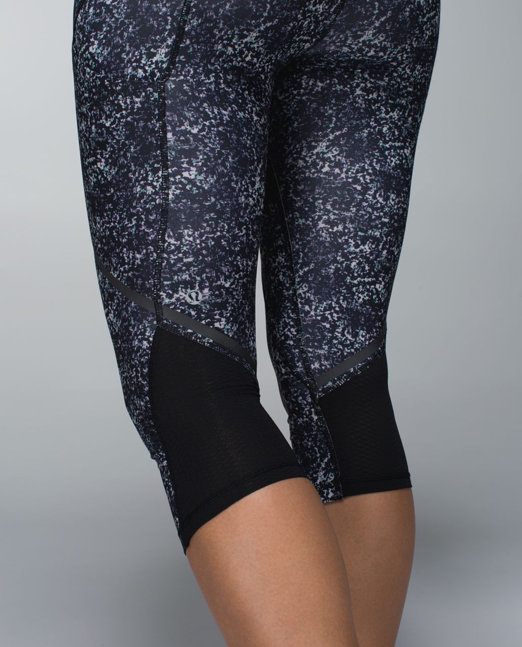 Lululemon Hop To It Crop *Full-On Luxtreme - Rocky Road Sand Dune