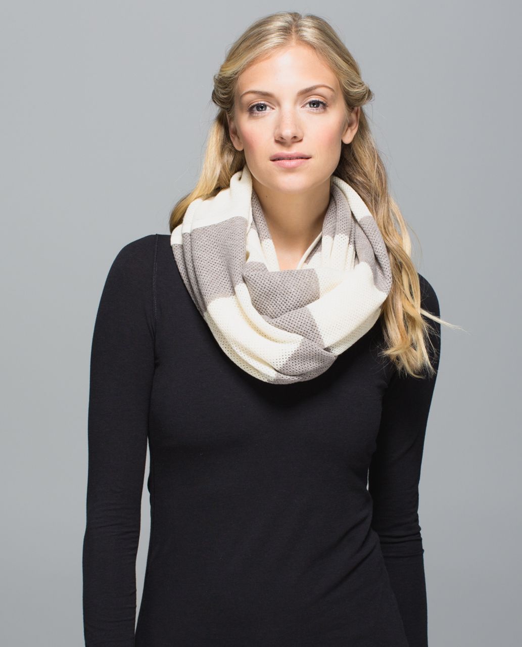 Lululemon Heart Opener Scarf *Wool - Heathered Storm Grey / Ghost