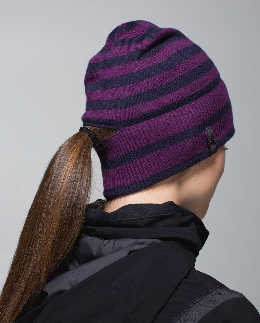 Lululemon Vite Vite Run Toque - Berry Yum Yum / Black Grape