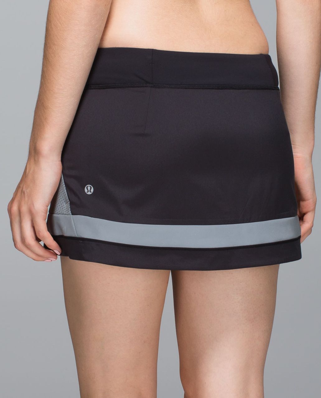 Lululemon Light It Up Skirt - Silver /  Black