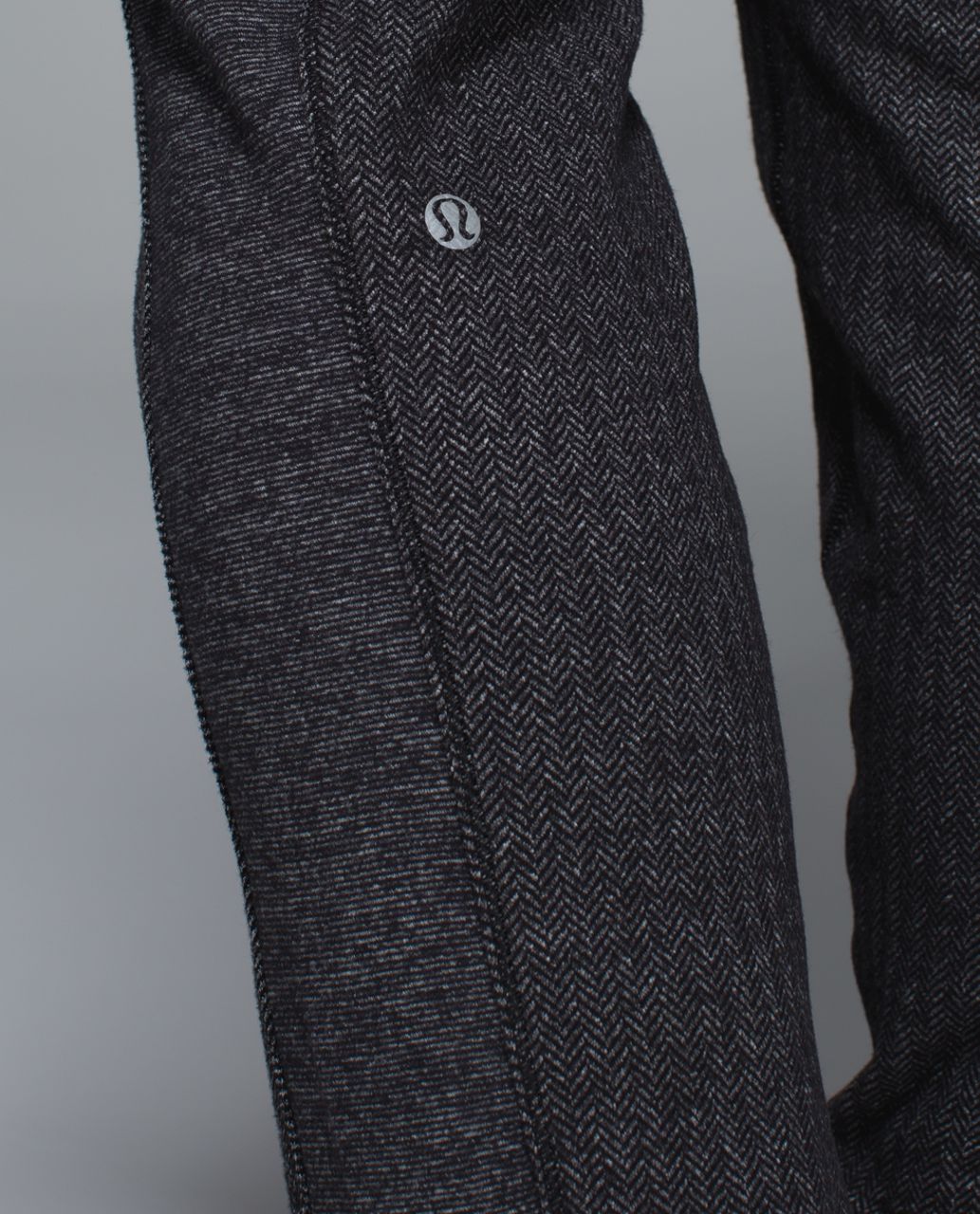 lululemon athletica, Tops, Lululemon Base Runner 2 Zip Heathered  Herringbone Heathered Black Black