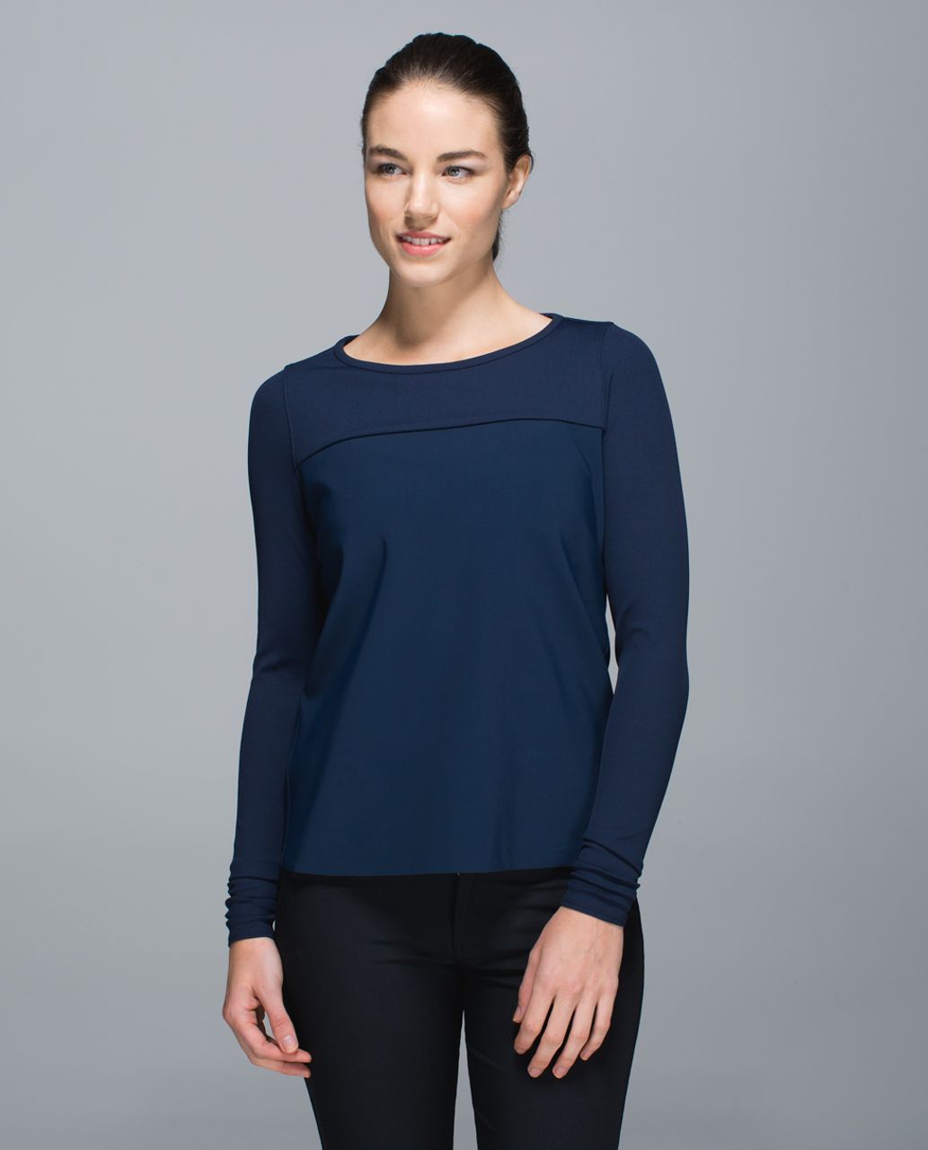 Lululemon Out Of This World Long Sleeve - Inkwell