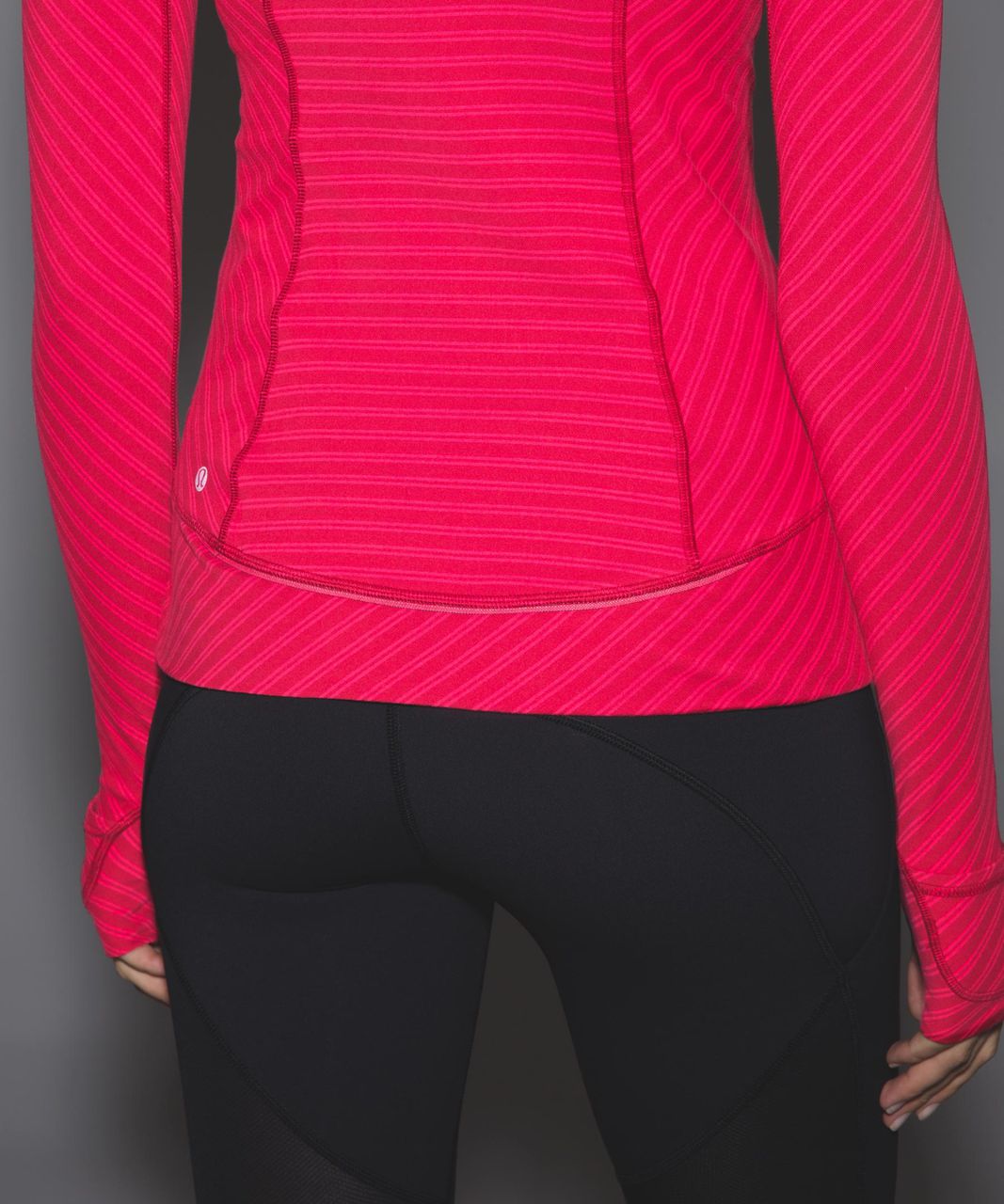 lululemon heathered black herringbone think fast half zip pullover deepest  cranberry run crops - Agent Athletica